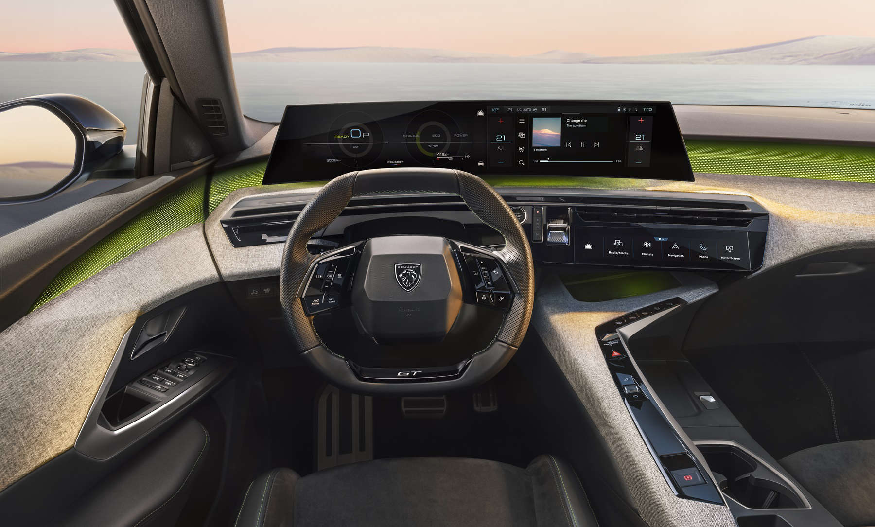 Місце водія у салоні PEUGEOT 5008